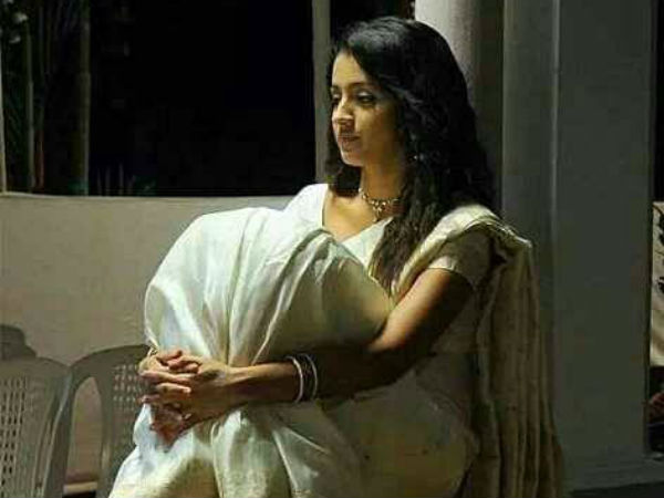 என்னிடம் மட்டும்...