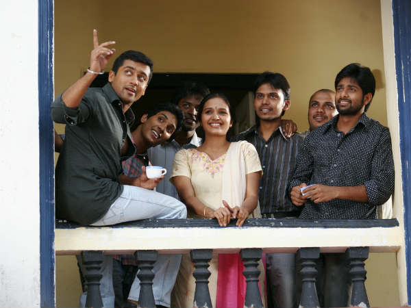 பள்ளிச் சீருடை : 