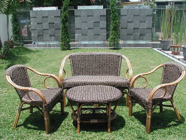 வீட்டு உபயோகப் பொருட்கள் :