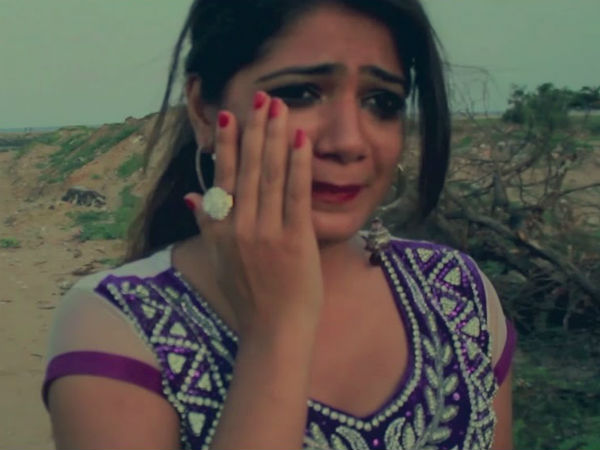 கேரக்டர் சரியில்ல