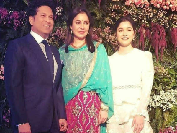 சச்சின் டெண்டுல்கர், சாரா, அஞ்சலி