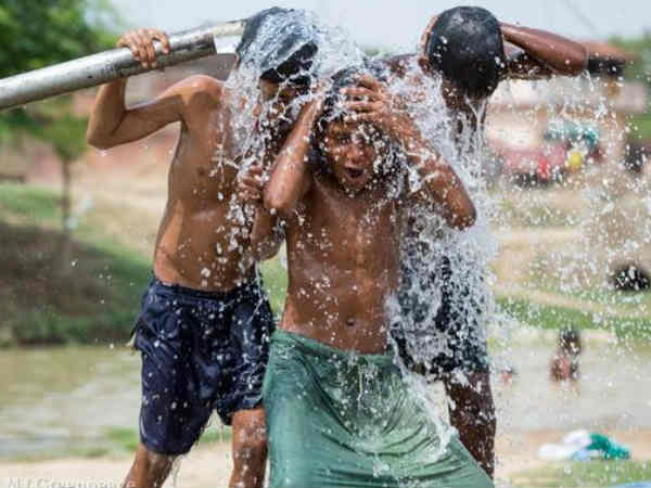 இது தான் சொர்க்கம் : 