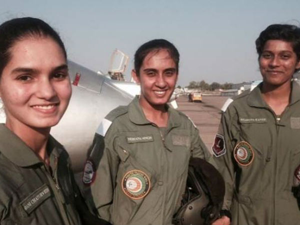 போர் விமானங்கள் : 