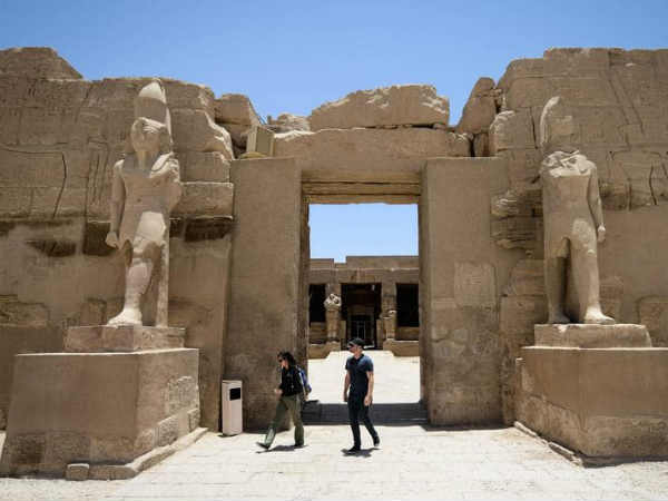 வேலி ஆஃப் கிங்க்ஸ் : 