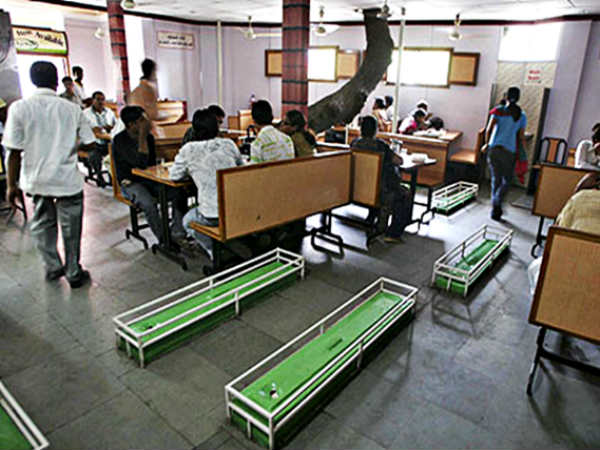 சிமெண்ட்ரி கஃபே : 