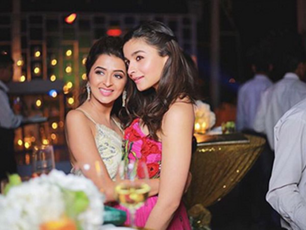 பாச்சுலர் பார்ட்டி : 