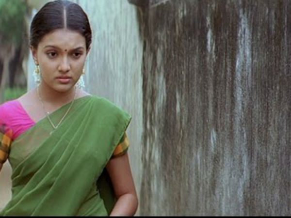 கூட்டத்தோடு கூட்டமாக : 