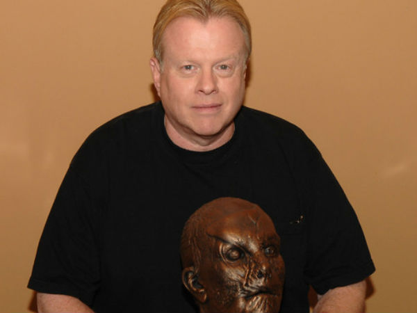 யார் மேக்கப் ? : 