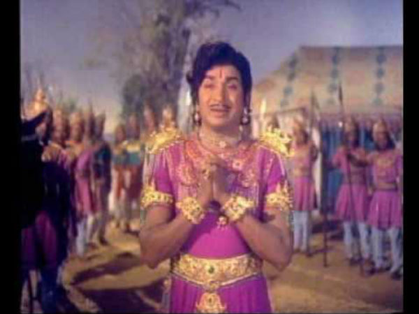 அப்பாவை வென்ற மகன் : 