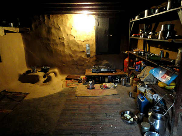 தண்ணீர் எடுத்து வா : 