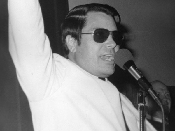 ஜிம் ஜோன்ஸ் : 