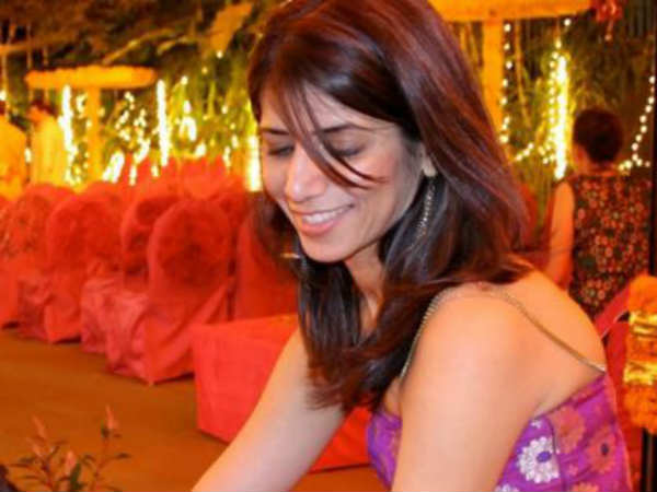 ஆடம்பர பங்களா : 