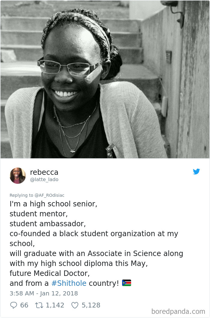 பள்ளி மாணவி!