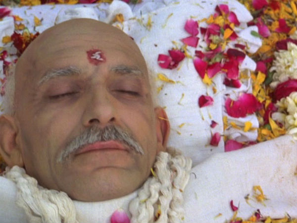 உடையில் இருந்த 4வது தோட்டா?