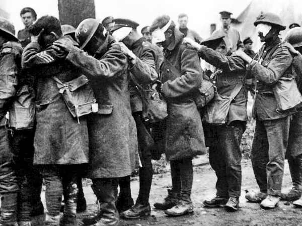 ஹிட்லர் : 