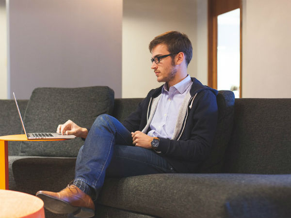 காதல் மட்டும் பிடிக்காது :