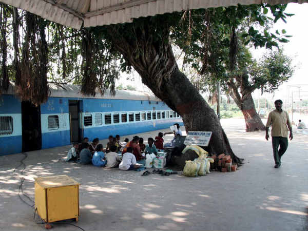 ஒரு பள்ளியில்.... : 