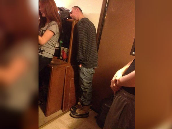 ஸ்டேன்ட் அட்டடீஸ்!