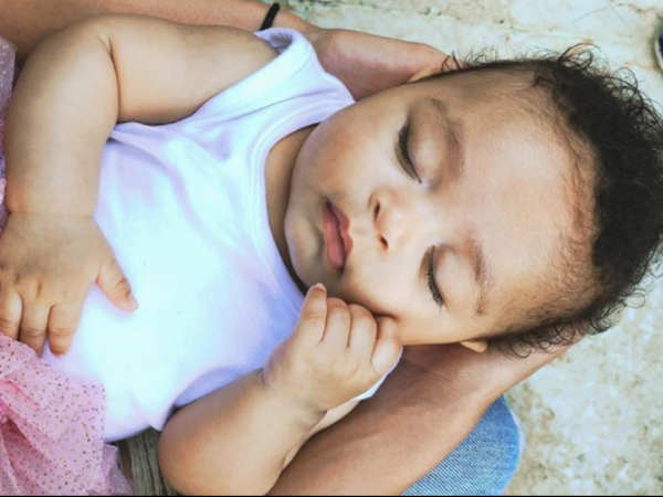 தாய்மை : 