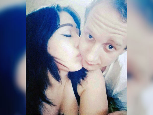 ரஷ்யாவை சேர்ந்த இளம்பெண்!