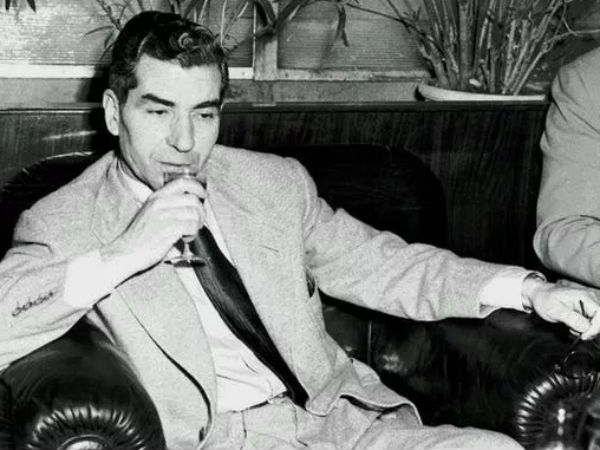 சார்லி லூசியானோ