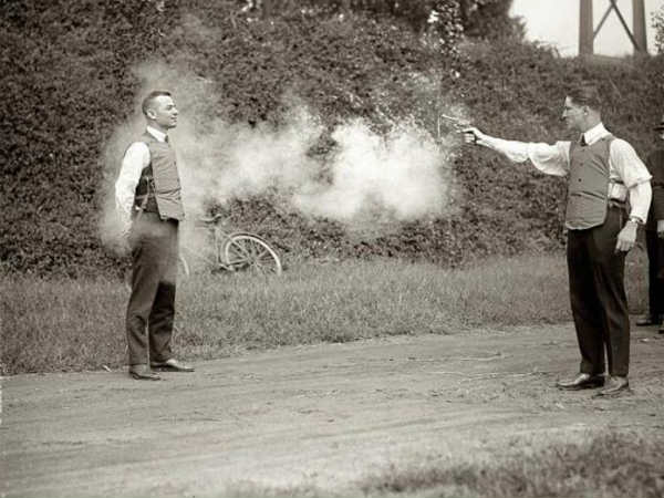 புல்லட் ப்ரூஃப் : 