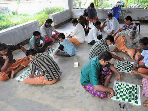  அரசாங்கத்தில் புகார் : 