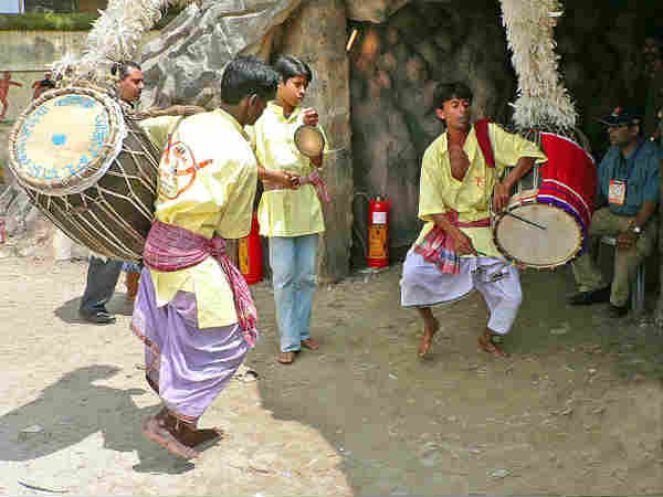 சம்பளம் : 