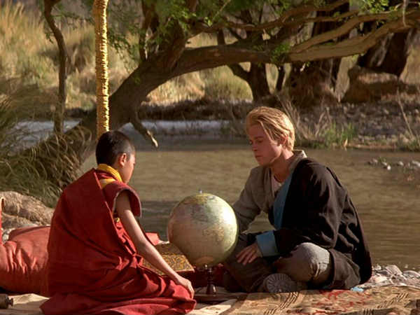 பிரபலங்கள் : 