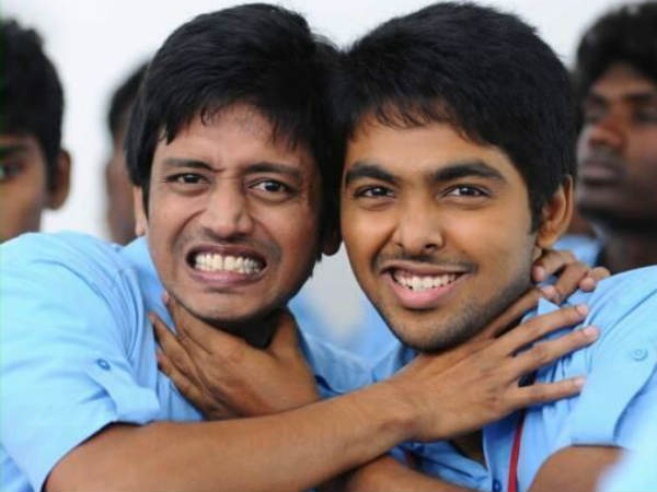 நீ ஏன் இப்டி இருக்க ? : 