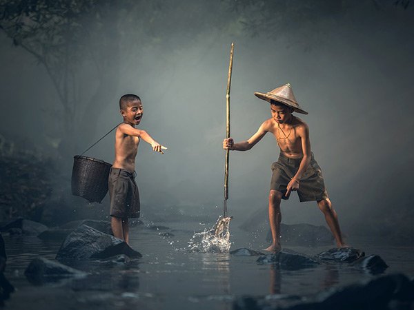 நடுவில் பிறந்த குழந்தைகள்