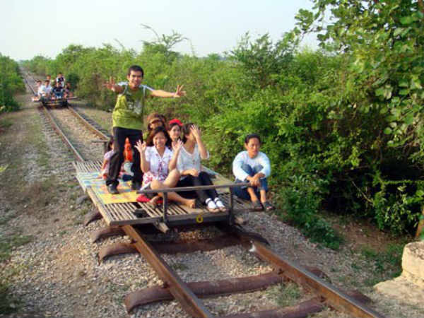  பேம்பூ ட்ரைன் : 