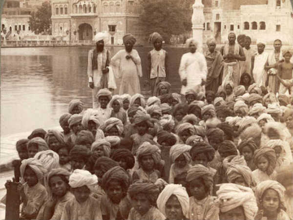 சுற்றுலா : 