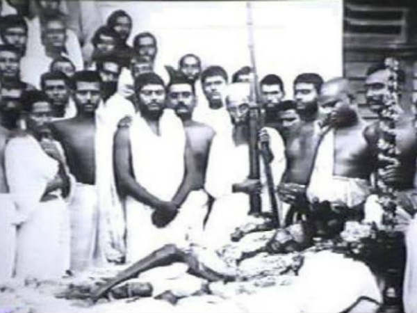  ராமகிருஷ்ண பரமஹம்சர் : 