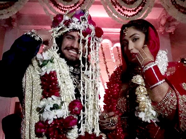 ராஜத் டோக்கஸ் - ஸ்ருஷ்டி நாயர்