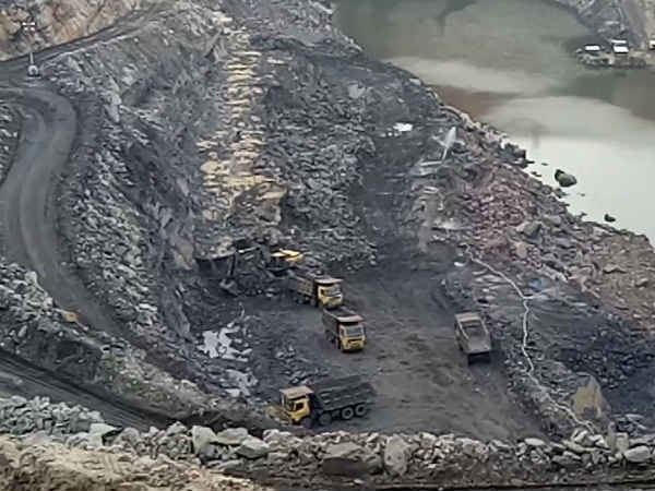 சாஸ்னாலா சுரங்கம் :