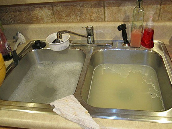 வடிகால் அடைப்பு