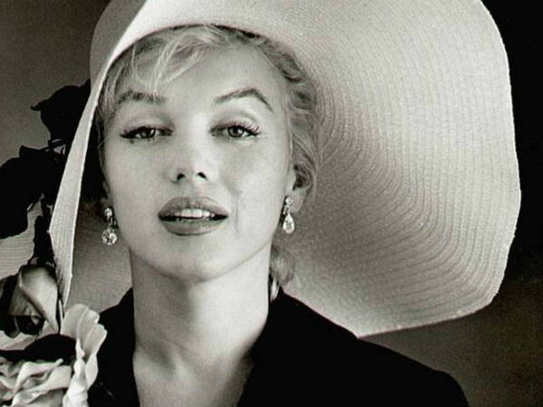 அனாதை இல்லம் : 