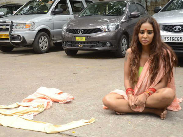 ஸ்ரீ ரெட்டி ஸ்ரீ ரெட்டி