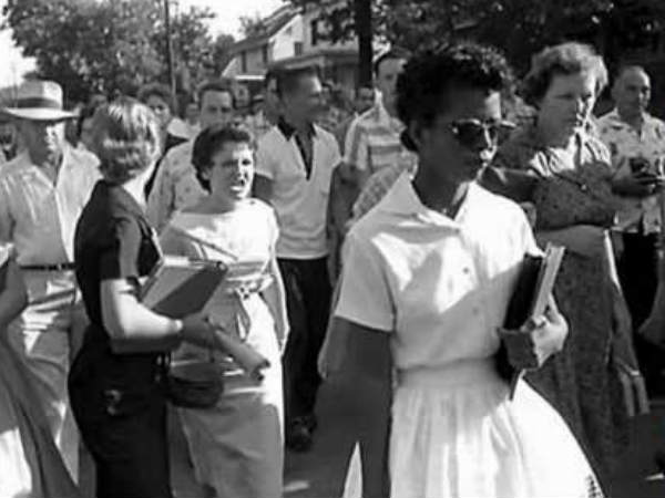 முதல் நாள் : 