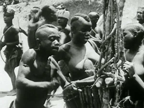 மகிழ்ச்சி : 