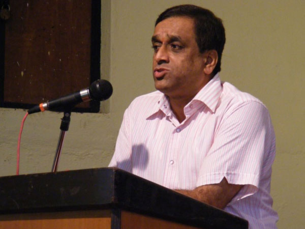 சுதின் தவாலிகர் : 