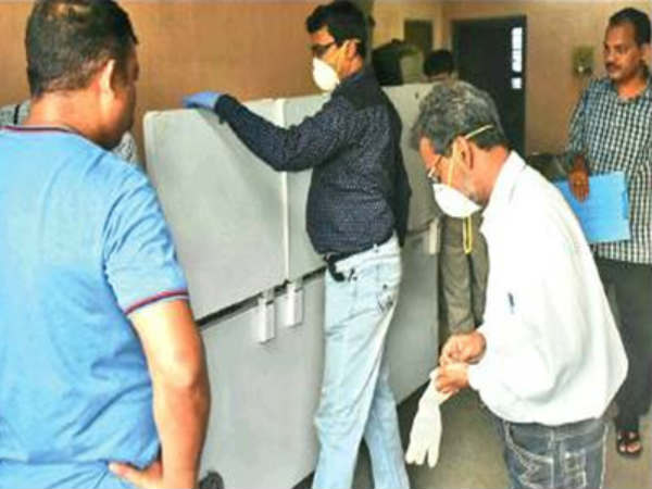 ஐஸ் பாக்ஸ் : 