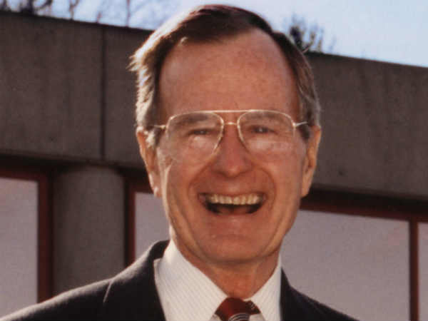 அதிபர் : 