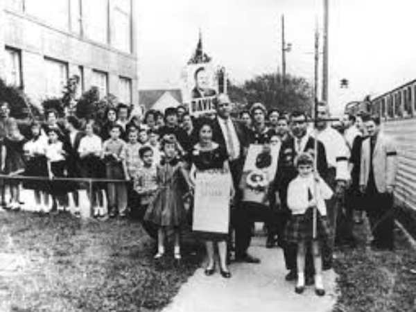 பாதுகாப்பு : 