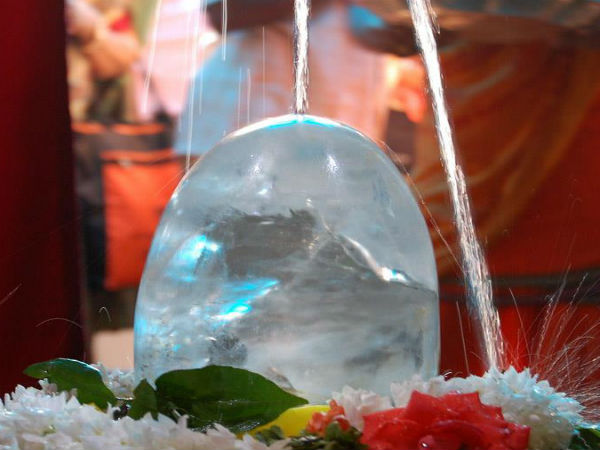 ஸ்படிக கல் சிவலிங்கம் 