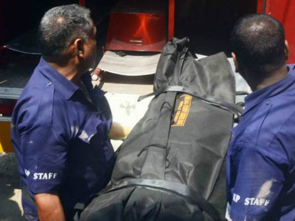 போலீஸ் விசாரணை : 