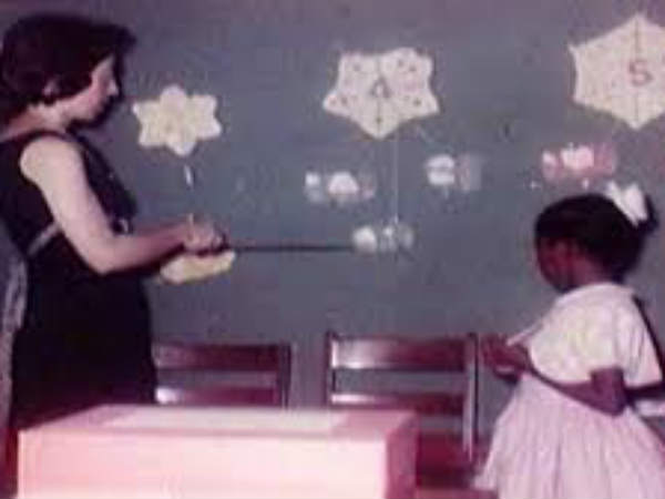 முதல் நாள் பள்ளிக்கு : 