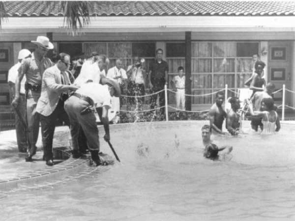  அதை குடி : 