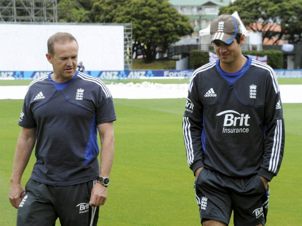 ஜனநாயகம் அழிவு! ஜனநாயகம் அழிவு!